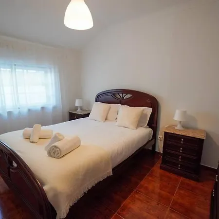 Casa Do Largo * ナザレ