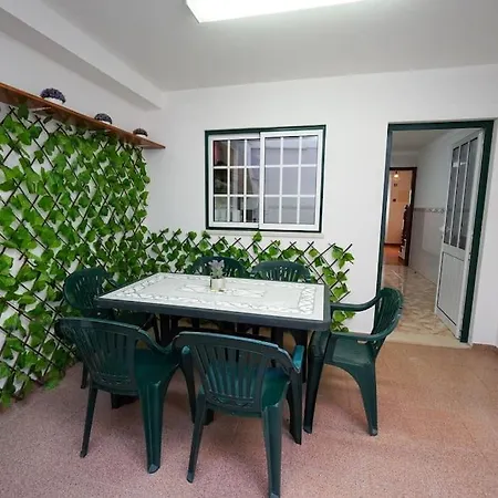 Casa Do Largo * ナザレ