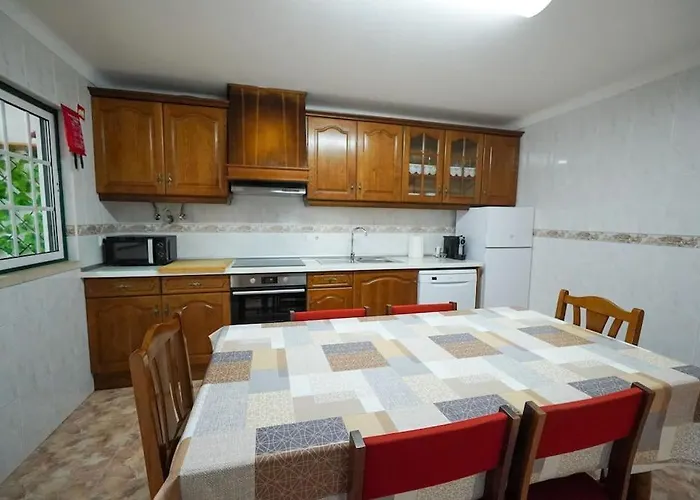 Casa Do Largo * Nazaré